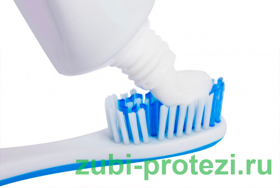 зубная паста для чистки протезов